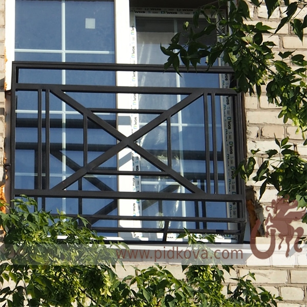 Фото 2. Кованый французский балкон, изготовление и установка