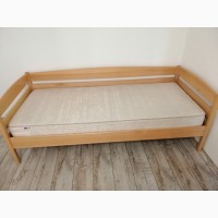 Кровать с матрасом б/у