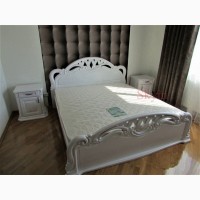 Дубове різьблене ліжко Віка з фігурним узголів#039;ям