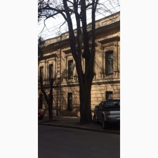 Здание с участком в Одессе 850 м кв, 9 соток, под бизнес