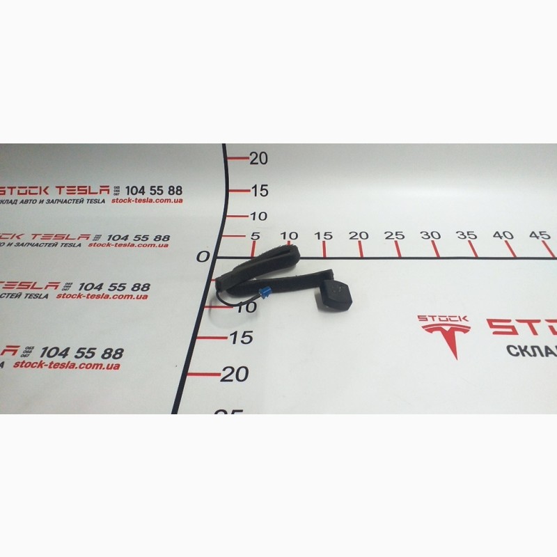 Фото 2. Антенна GPS Tesla model S, model S REST 1004794-00-B 1004794-00-B GPS Anten