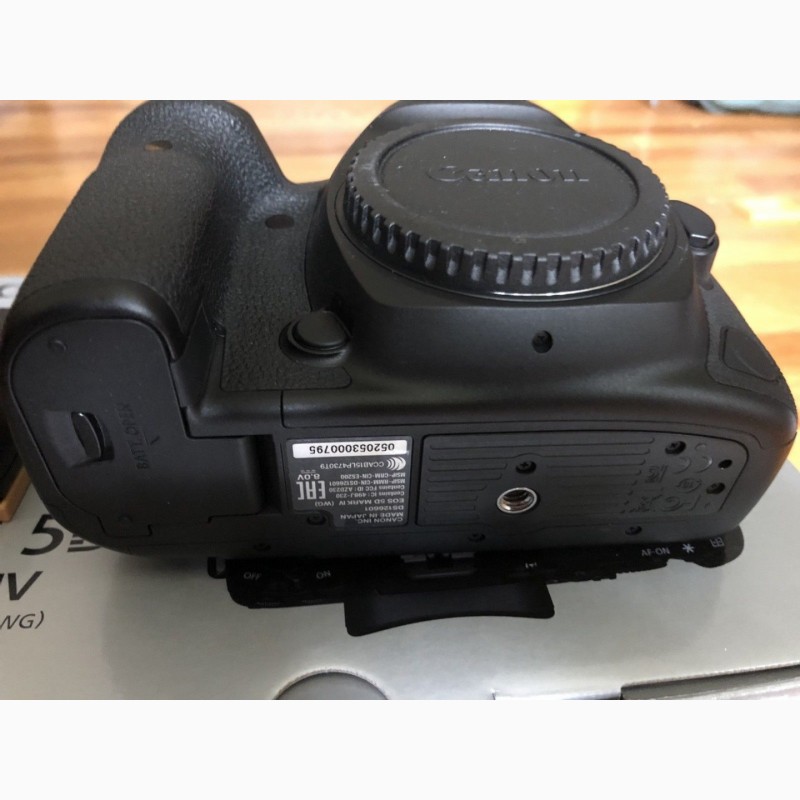 Фото 6. Canon EOS 5D Mark IV DSLR фотокамеры (только корпус)