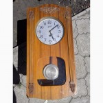 Деревянные старинные часы