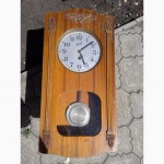 Деревянные старинные часы