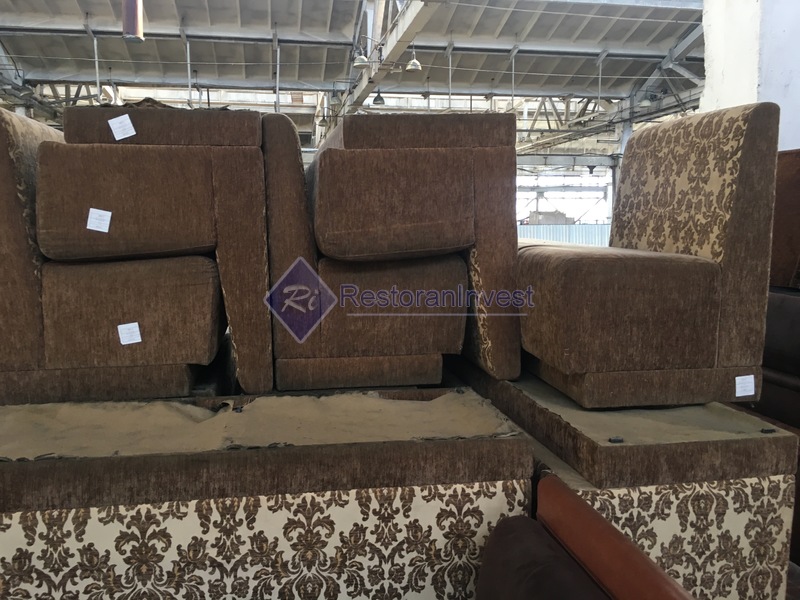 Фото 2. Продажа диванов б/у тканевых коричневых с узором для кафе