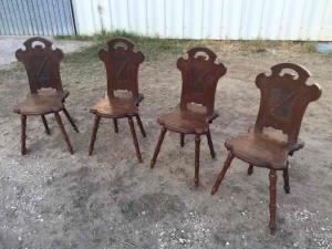 Антикварные дубовые стулья