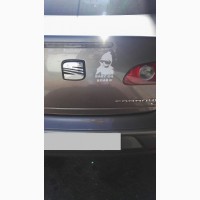 Наклейка на авто Ребенок в машинеBaby on board Белая светоотражающая
