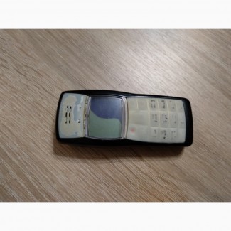 Телефон Nokia 1100 на запчасти