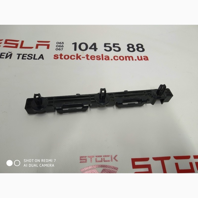 Фото 3. Направляющая накладки порога передняя правая Tesla model S, model S REST 10