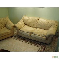 Белый диван и два кресла (кожзам)