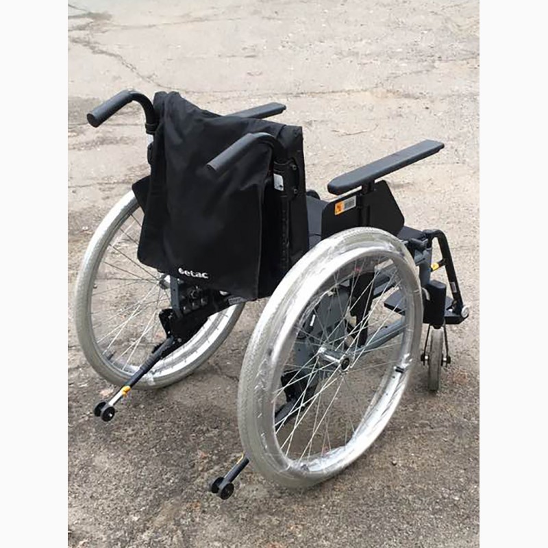 Фото 2. Инвалидная коляска Etac 45