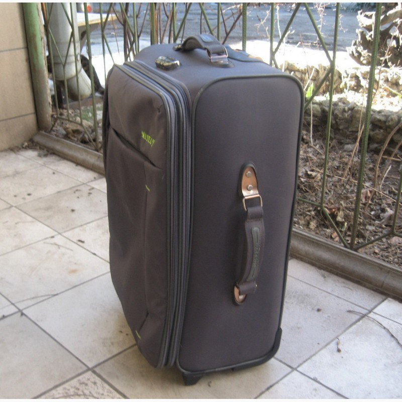 Фото 2. Продам чемодан фирмы MISELY цена 400 грн