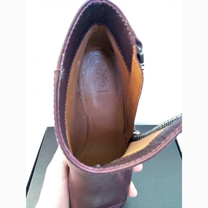 Фото 5. Женские ботинки с открытым носком Frye Brielle на молнии бордовые