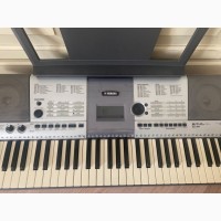 Продам б/у синтезатор Yamaha psr-e403