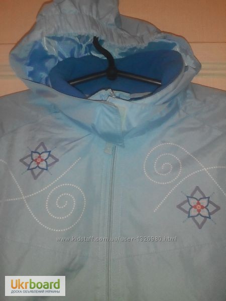Фото 2. Продам куртку-ветровку из водоотталкивающей ткани