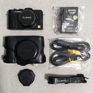Panasonic Lumix DMC-LX5 (камера в состоянии новой, расширенный комплект)
