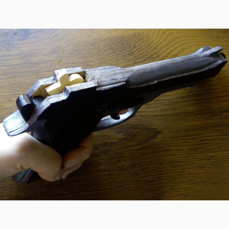Фото 5. Деревянный пистолет-резинкострел Черный ястреб