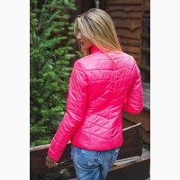 Продам фирменную яркую женскую куртку осень-весна