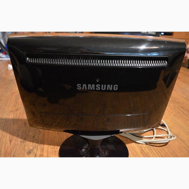 Фото 2. Монитор широкоформатный 20 ЖК Samsung SyncMaster T200 (DVI+VGA, 1680x1050)
