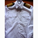 Форменные рубашки, брюки, юбки, погоны офицеров торгового флота