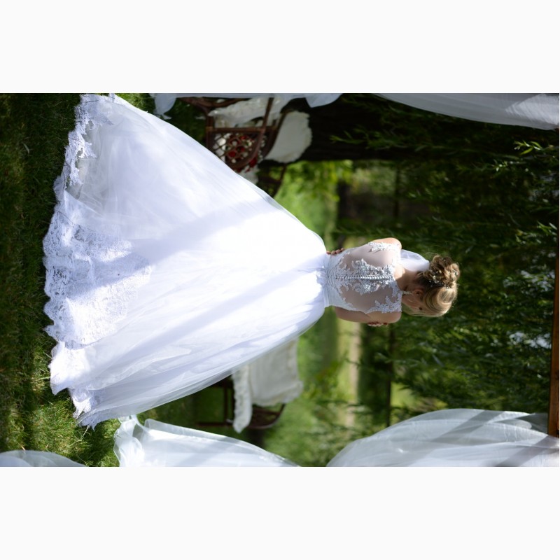 Фото 5. Шикарное свадебное платье