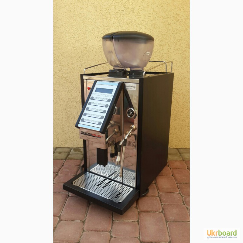 Фото 2. Продам недорого профессиональную кофе машину супер автомат Macchiavalley б/у