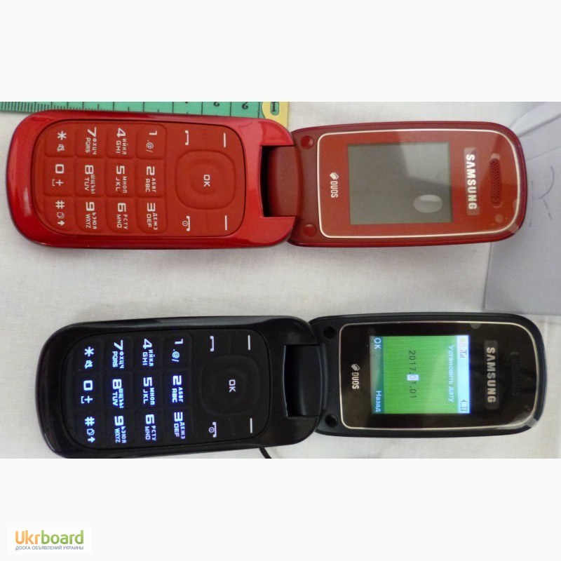 Фото 2. Мобильный телефон Samsung E 1272 DUOS красного цвета новый. В упаковке