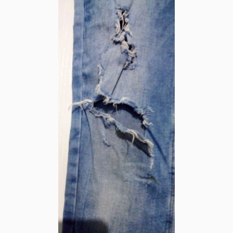 Фото 3. Рваные стрейчевые джинсы скины Zara