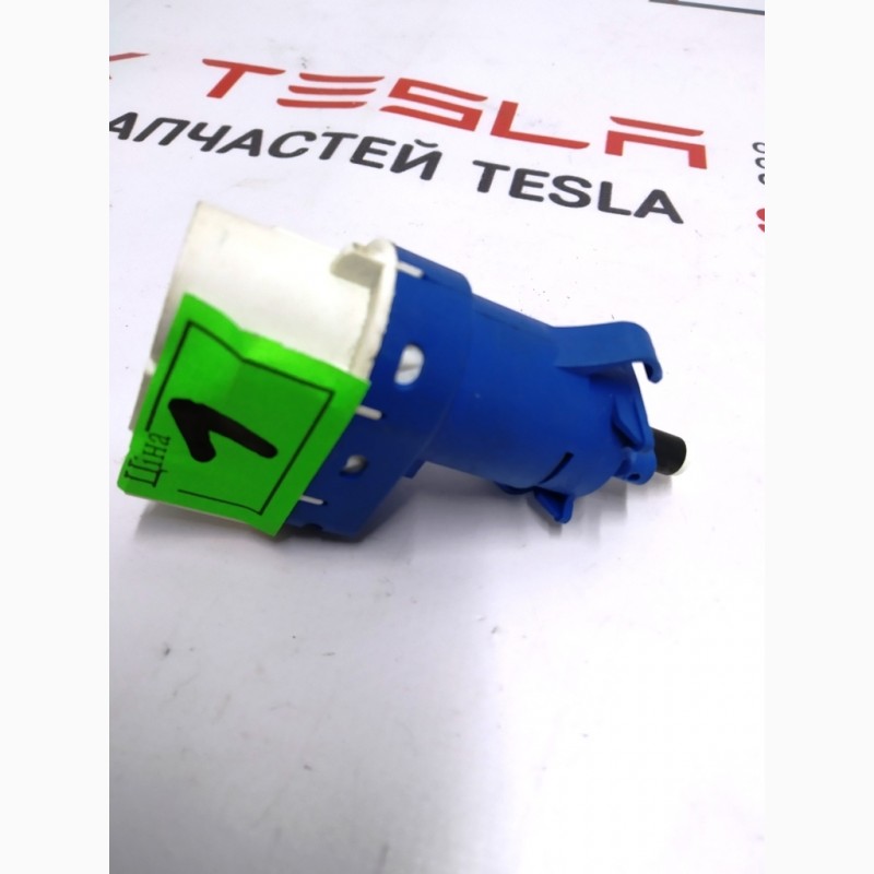 Фото 3. Выключатель стоп сигнала (лягушка) Tesla model X S REST 1005124-00-A 100512