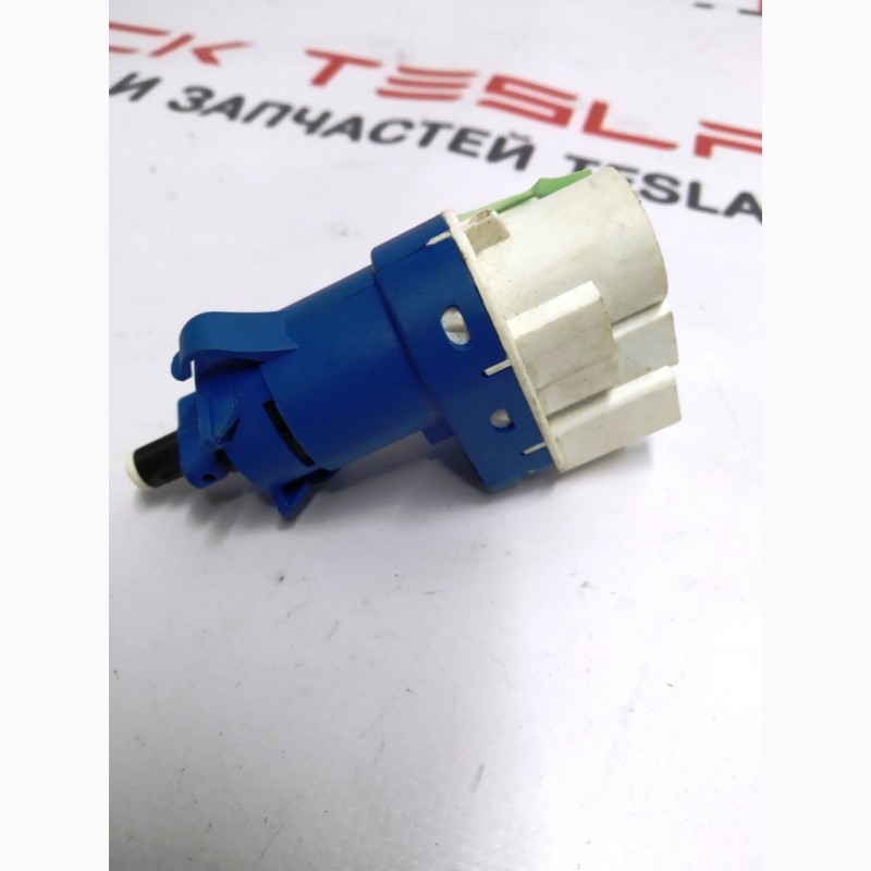 Фото 4. Выключатель стоп сигнала (лягушка) Tesla model X S REST 1005124-00-A 100512