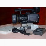 Продам б/в відеокамеру Panasonic AG-DVX100B