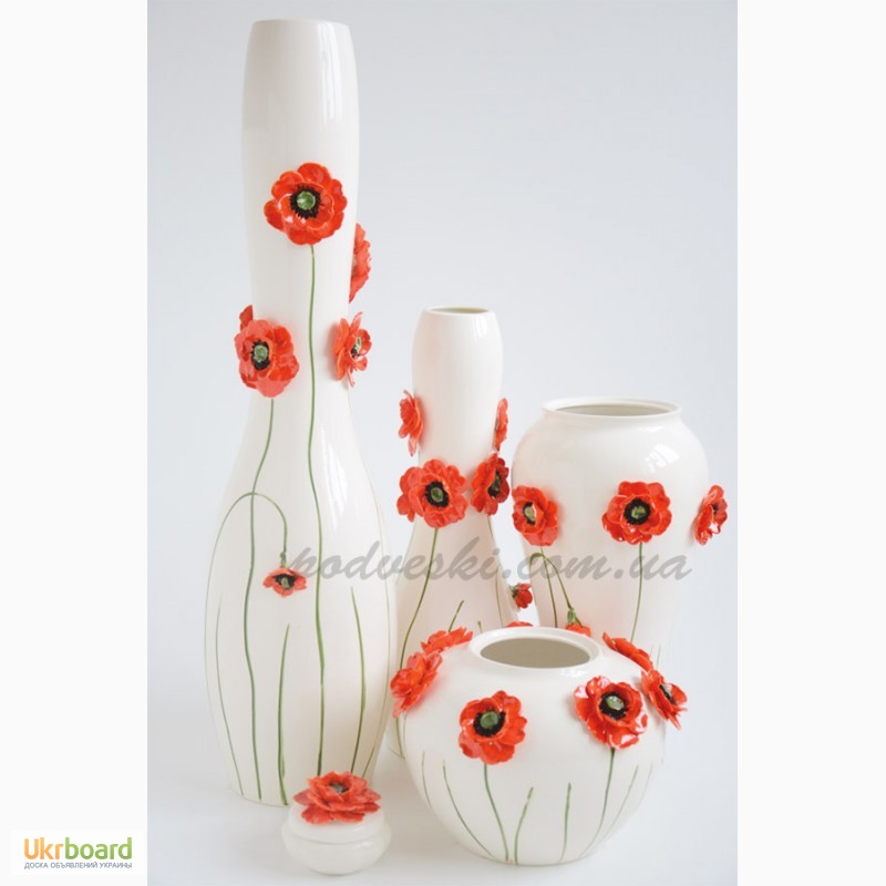 Фото 4. Керамические вазы с декором ручной лепки