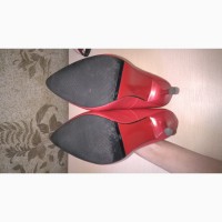 Продам красные туфли-лодочки б/у
