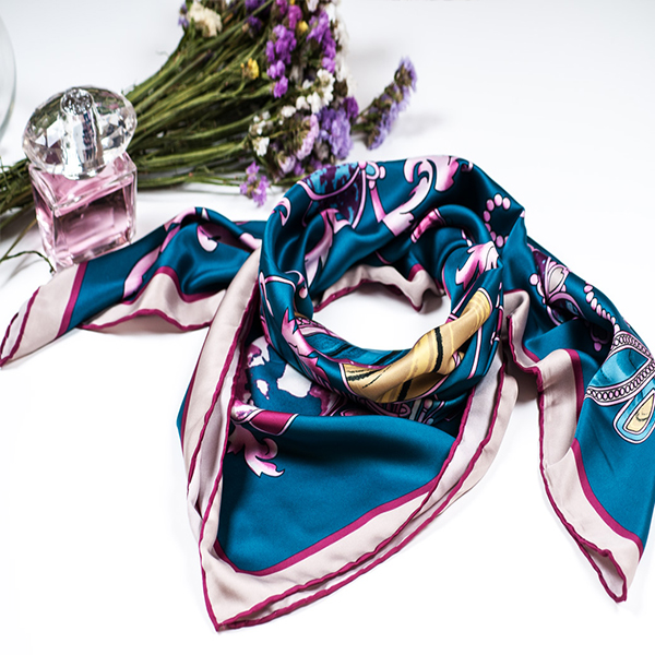 Фото 10. Продам качественные реплики брендовых шарфов и платков (от 350 грн.)