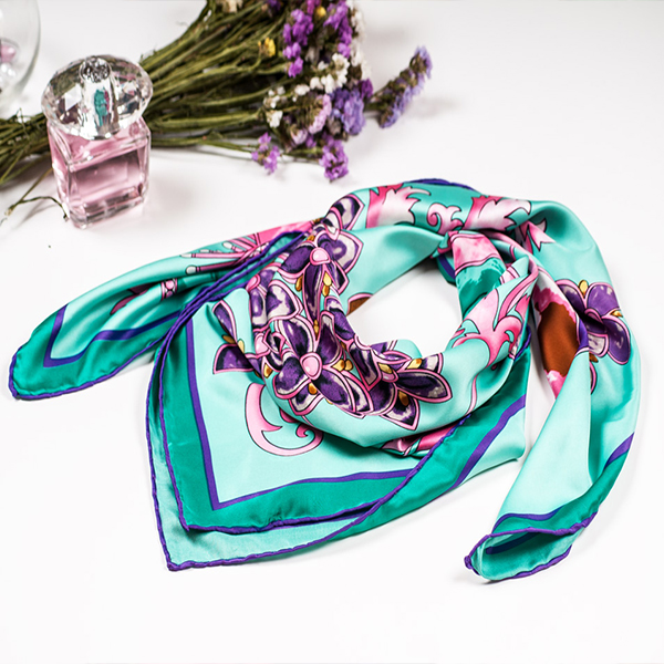 Фото 8. Продам качественные реплики брендовых шарфов и платков (от 350 грн.)