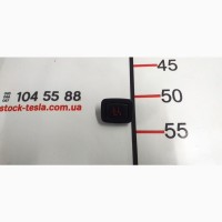 Кнопка закрытия крышки багажника (с электроприводом) Tesla model S, model S