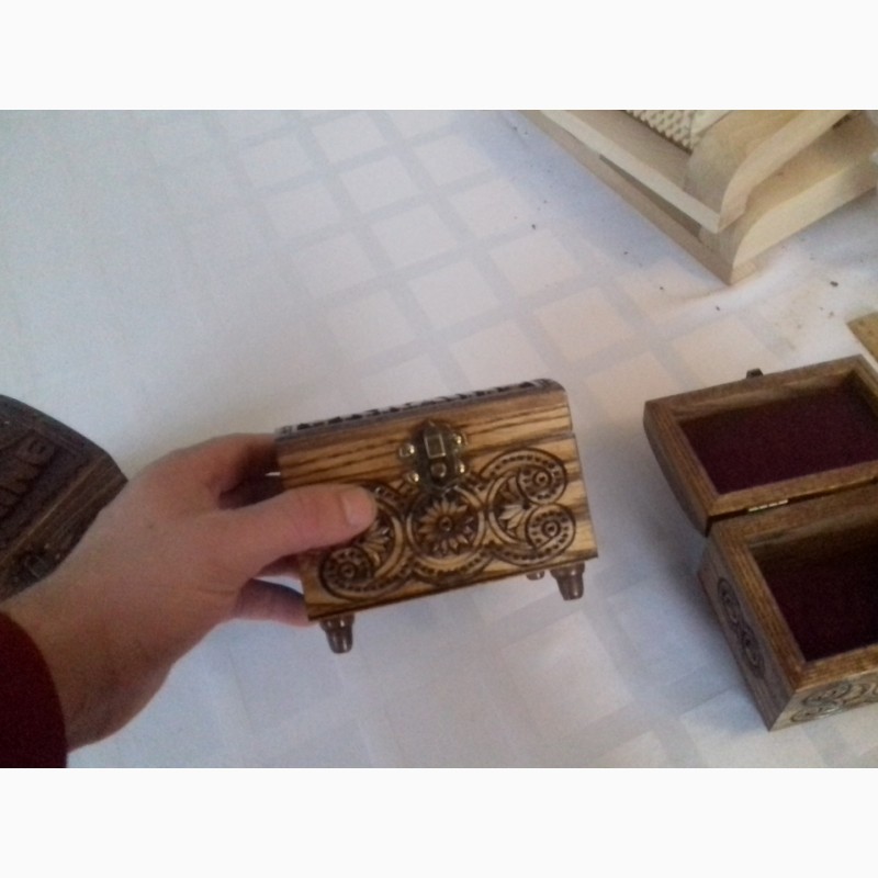 Фото 3. Деревянная шкатулка с этническим орнаментом. Ручная работа