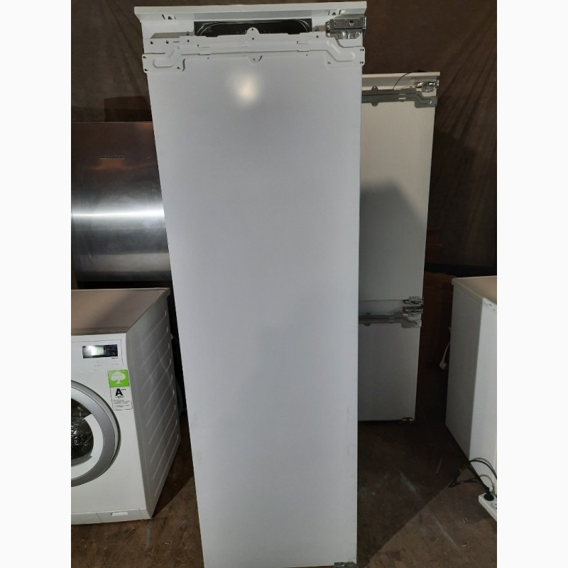 Фото 3. Холодильник под встроенную мебель новый из Германии AEG SFE81826