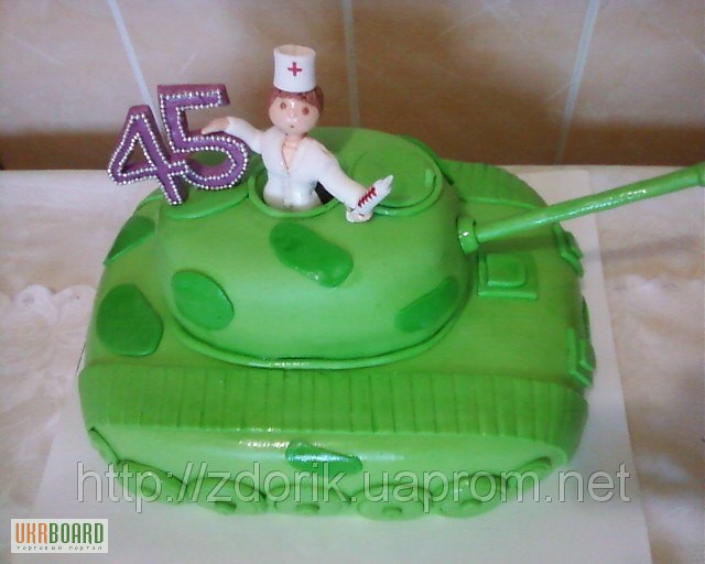 Фото 2. Праздничный торт на юбилей медсестры с танко-ремонтного завода