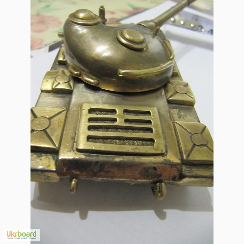 Фото 6. Продам модель танка Т-62(латунь)