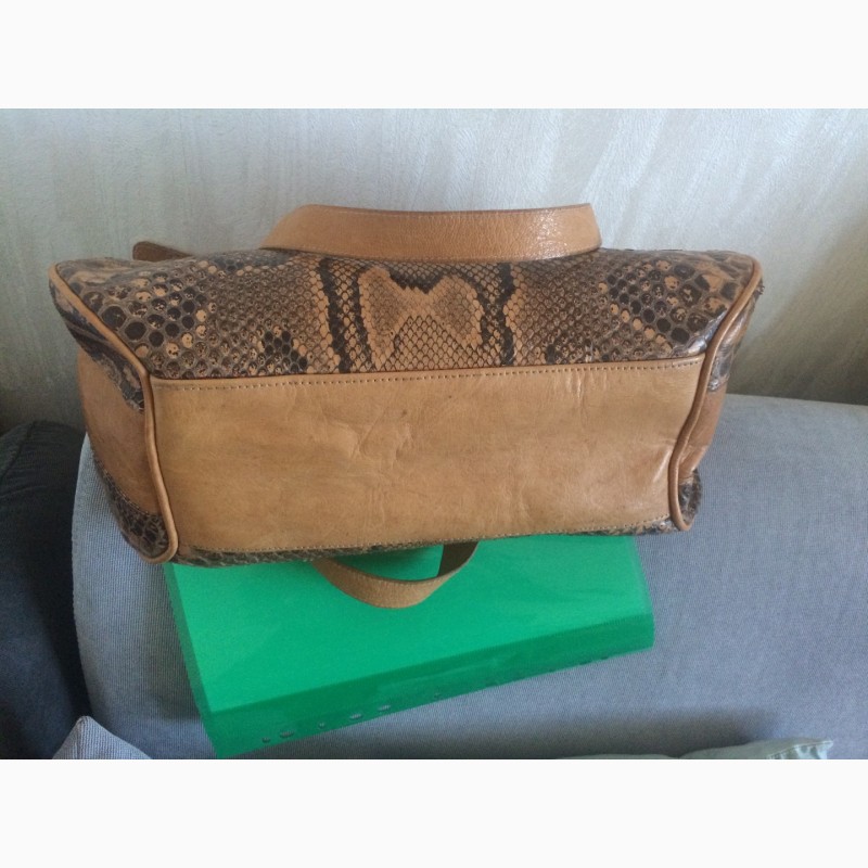 Фото 7. Продам женскую сумку из кожи африканского питона и буйвола