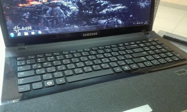 Фото 5. Игровой ноутбук Samsung NP300E7Z.(Танки, Дота идут легко!)