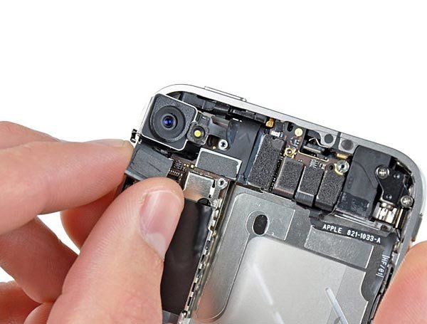 Фото 3. Замена основной/фронтальной камеры Apple iPhone 5, 5S, 6, 6+, 6S, 6S+, 7, 7