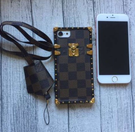 Фото 14. Чохол на Айфон Iphone 7/8/SE2020 коричневий з принтом бренду Louis Vuitton LV Луї Віттон