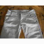 Белые джинсы 27 р. новые