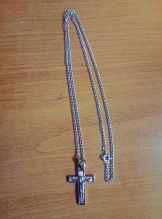 Фото 2/3. Продам крестик на цепочке под серебро в Одессе