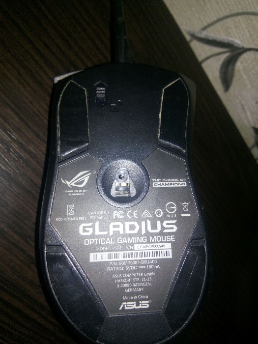 Фото 4. ASUS ROG Gladius игровая мышь