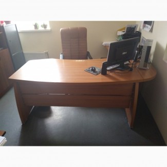 Продам стол офисный для руководителя