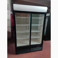 Шкафы холодильные витринные 2 дверные под стеклом от 600л-1200л