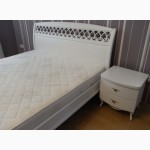 Кровать цвет белый